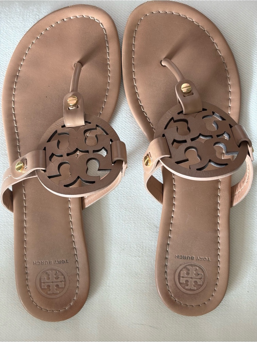 Tory Burch Nude/Camel Miller Logo Thong Sandals - Picture 2 of 5